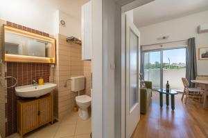 City center apartment with free parking