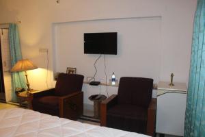 Vikramgarh Lakeview- A Royal Collection