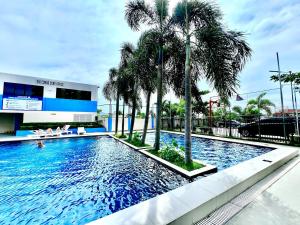 Hatchis Staycation- Cebu with Balcony & Near Airport