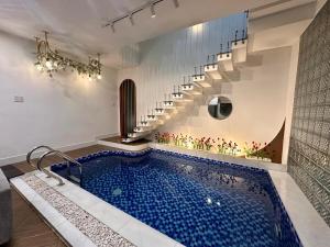 Hidden Pool Villa with 2BRs in Old Town