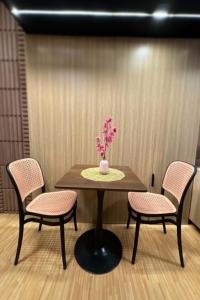 Bria Condo Mactan - Native Rattan Tropical Living