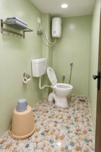 Spacious and luxurious 2bhk apartment in Tirupati with kitchen and car parking for upto 20 people