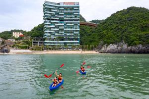 Flamingo Cat Ba beach resort - Sea building