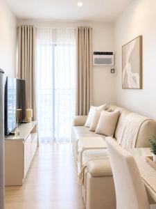 Coastal Crest View l 1BR with Balcony l Pool