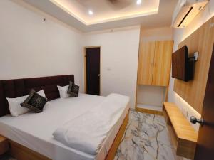 Laxmi Homestay 10 min walk from Kashi Vishwanath temple
