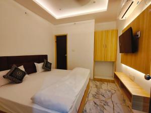 Laxmi Homestay 10 min walk from Kashi Vishwanath temple