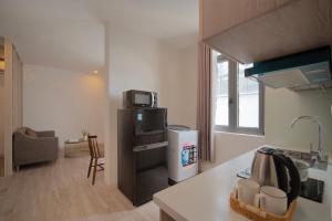 Meridians by HSuites Hotel & Apartment