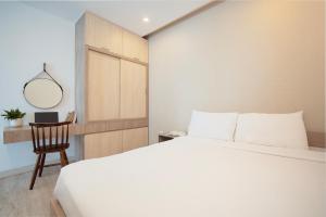 Meridians by HSuites Hotel & Apartment