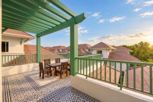 Noska Villa Khem Beach 4BR Private Pool with Elevator