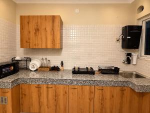 DeAmour, ZooRoad, 5 mins From City Centre Mall