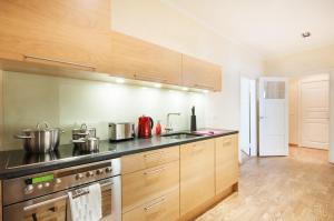 Tallinn City Apartments - 2BR Sauna Apt, 134m2
