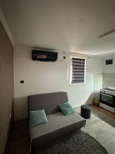 Petar House
