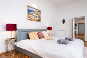 Best View to the Old Town Tallinn, 2BR, 2-bath
