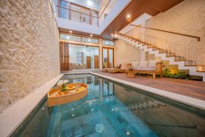 3BR Umalas Villa - Private Pool & Rooftop Terrace