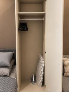 642 - Quiet & secured condo in Cavite with HI speed WIFI