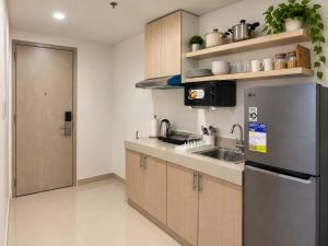 642 - Quiet & secured condo in Cavite with HI speed WIFI