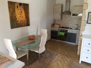 Apartment with Pool View  room in Apartments Brioni-Blick