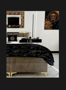 VERSACE OLD TOWN JACUZZI APARTMENT Deluxe