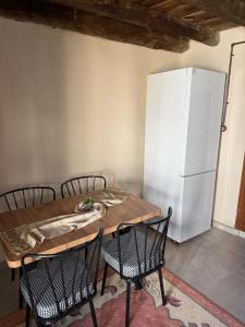 Karaot Authentic Stone House,Jacuzzi,Air Conditioning,Barbecue,Wi-Fi