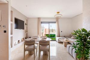 - Saphir Gueliz 2 suites & pools