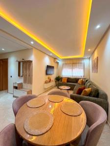 Authentic Deluxe Apartment - Rabat Hassan - Free parking & AirC & Internet