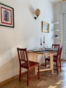 Aventino-Piramide Quiet Studio with Garden-View Terrace