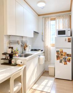 Special Offer # Banwoldang Stn 4min # 2 Bedrooms, 4 Guest # Daegu City Center, Seomun Market