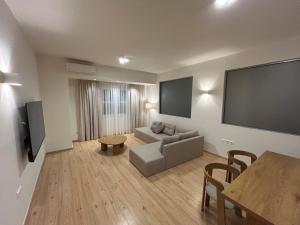 Pentelis 7A Apartment