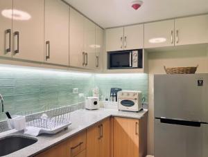 Modern Manhattan Plaza Aesthetic 2Br at Araneta City