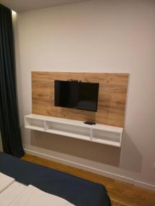 Aura suites 1