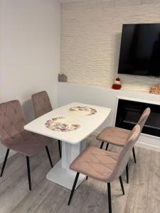 Lad Petite Maison - FREE Privat Parking -