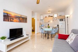 Los Cristianos apartamento con Terraza Piscina WIFI