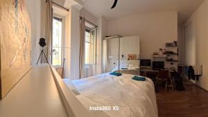 Apartment in a historic building, Bologna city center