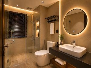 Căn hộ mới, phong cách Indochine, đầy đủ tiện nghi ở trung tâm thành phố