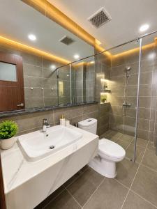 Tropical 5BR Villa Family Friends Getaway