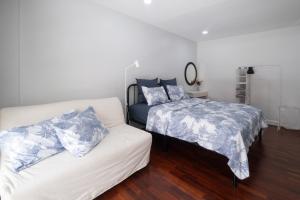 The Blue Door 3 Bedroom House Sukhumvit 4
