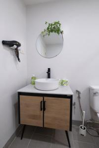 The Blue Door 3 Bedroom House Sukhumvit 4