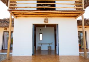 Nomena Lodge