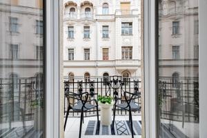 Downtown Chic Elegant Budapest Gem