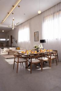Villa Ennassibe, 5 Luxurious Suites with Pool
