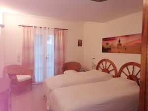 La Vie en Rose,we can see Mount Teide and the Atlantic
