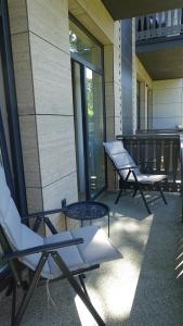 Modern Design Apartment, 10-min walk to beach