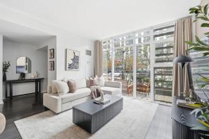 Downtown Luxury Townhome Executive Stay