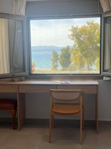AMORÉA Jacuzzi Suites Evia