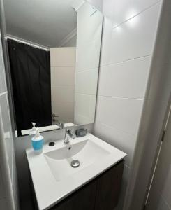Arriendo departamento cerca de Laguna del Mar