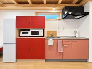 FLAT 02 Brick