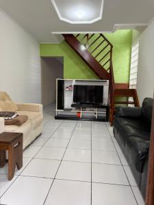 Casa espaçosa com 4 quartos