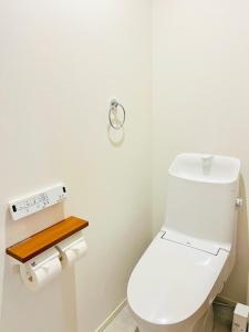 Entire house 8 ppl Great access to Hakata and Fukuoka Airport by car 2 bedrooms projector included