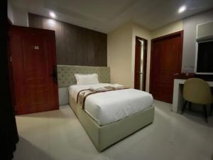 Hotel Erich Tuguegarao City by RedDoorz
