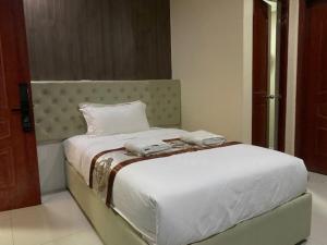 Hotel Erich Tuguegarao City by RedDoorz